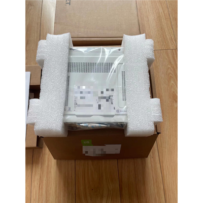 FG-81F 8 x GE RJ45 puertos 2 x RJ45 / SFP medios compartidos puertos WAN 128GB SSD Diseño compacto